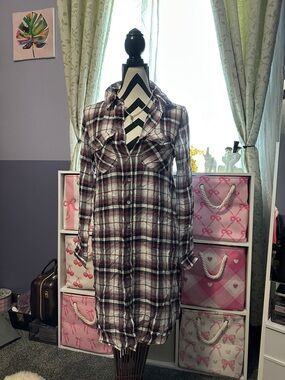 Índigo thread co.Long Plaid Button-Up Shirt Dress in Burgundy and White S